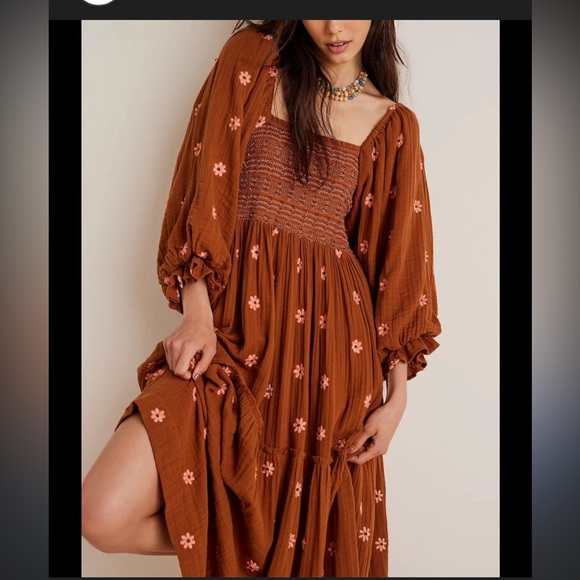Nwot Free People Dahlia embroidered smocked maxi
Dress spring casual spring $160 - Picture 3 of 14